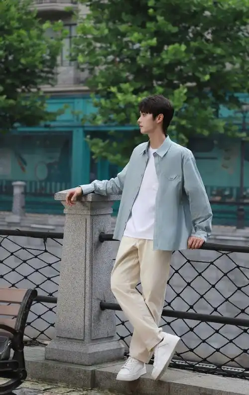 许凯七夕营业照##许凯横店影视城品牌代言人##七夕快乐