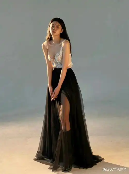 签约湾区翼龙,cba联赛球员相继前往低级别联赛效力也引起了球迷广泛热