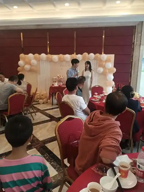 优秀的侄子,留美博士#订婚现场 #喜结良缘 - 抖音