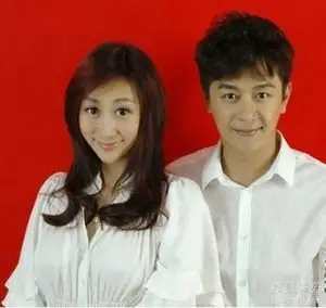 拥有傲人上围的蒋丽莎传闻曾担任张柏芝的"胸替