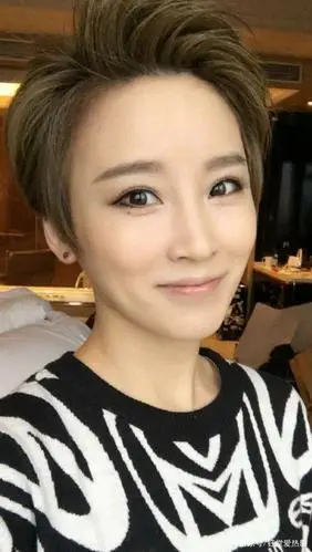 谢楠时尚迷人气质写真照,太漂亮了