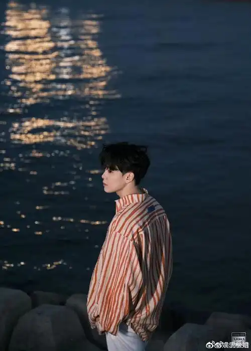 尤长靖晒海边随拍##ip风向标