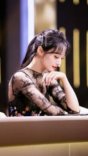 演员郑爽,小仙女一直是仙气飘飘,来欣赏一下美美哒照片