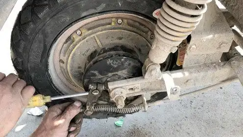 安装电动车后轮,有哪些地方需要注意你知道吗?伍哥详细告诉你