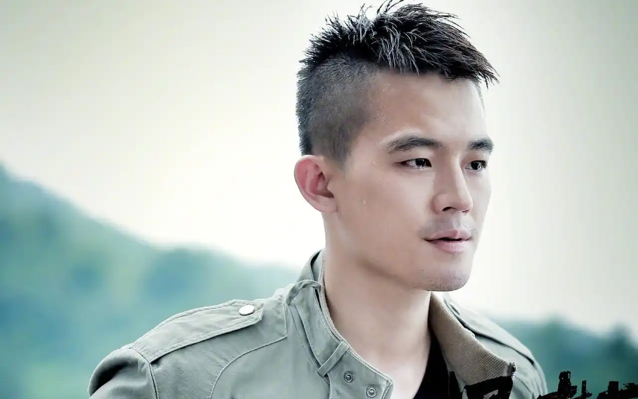 欧豪演卧底闯入黑白禁区破解犯罪谜团