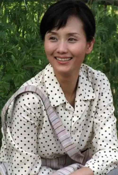 李颖20张精美的照片