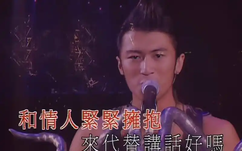 谢霆锋 - 无声仿有声 - 2000 viva live演唱会