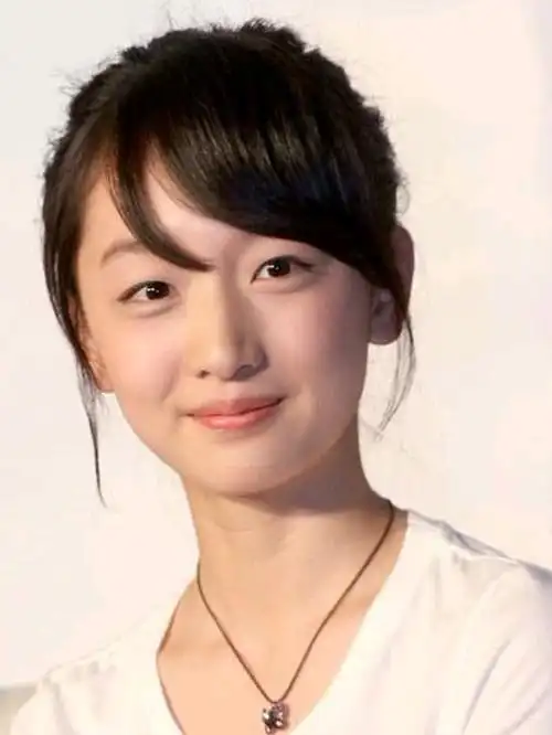 周冬雨的眼妆也太可了吧,内双肿眼泡应该怎样正确的画_圈子-新氧美容