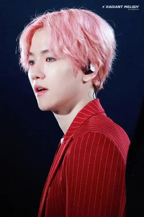 边伯贤city lights