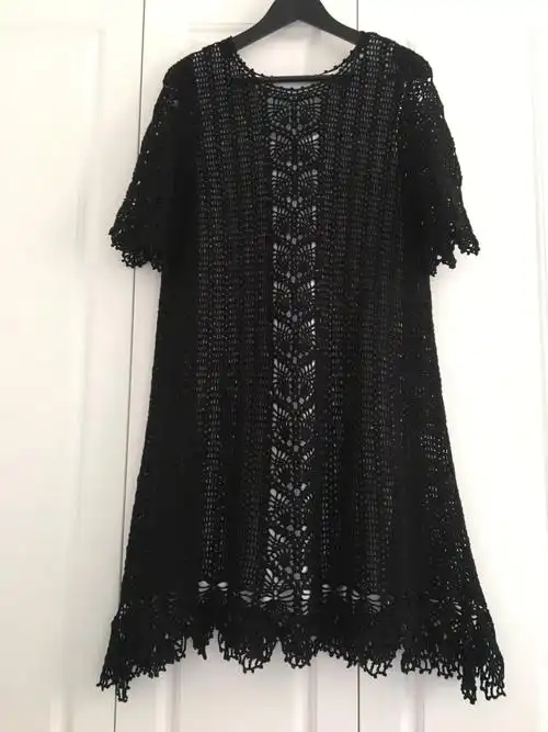 钩针小黑裙  #蕾丝黑裙  #手工钩织  #私人订制  这条裙子钩的短袖