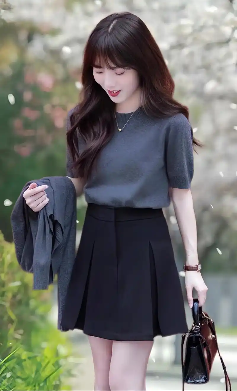 春日女装穿搭.91告别冬日的束缚,迎接春天的轻盈,用时尚装扮 - 抖音