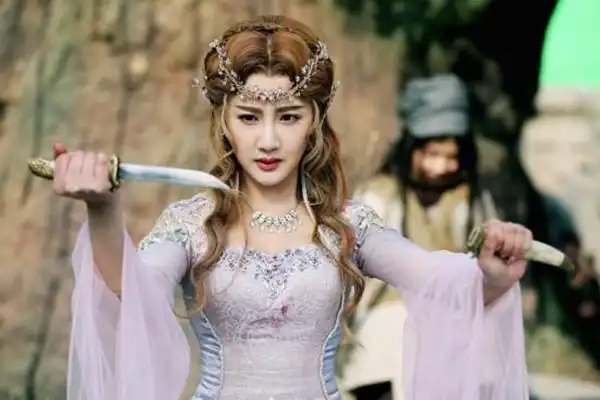 殷素素扮演者陈欣予是谁