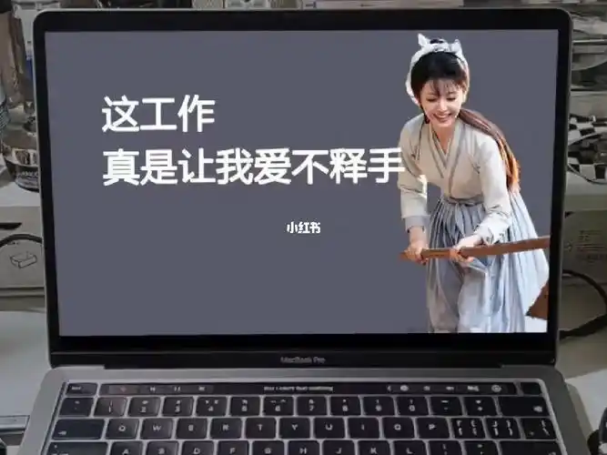 卿卿日常壁纸|电脑壁纸码住追剧女孩必备