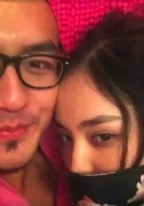 原创古力娜扎私密照屡次被男友曝光一向是清纯人设瞬间崩塌