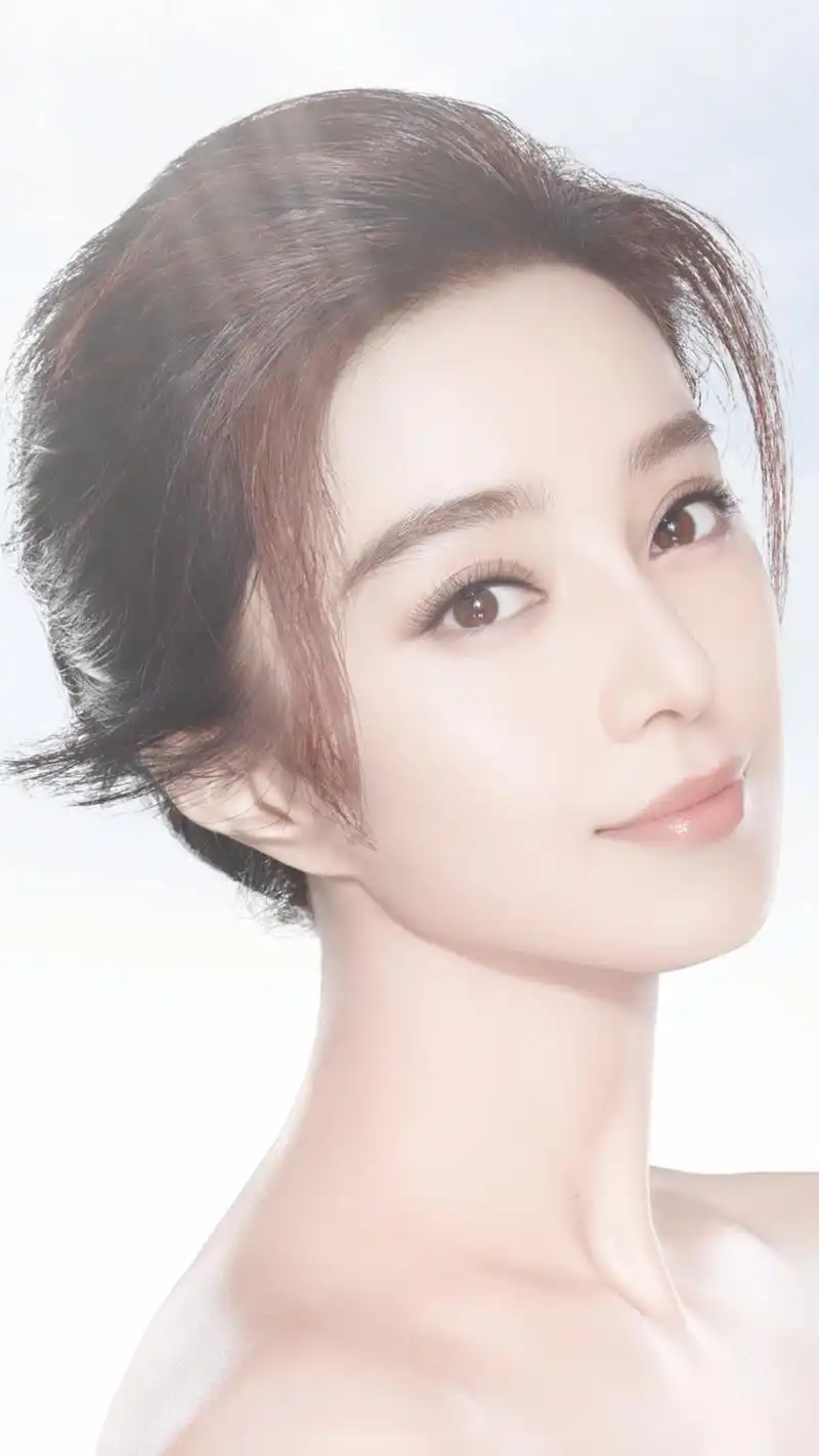 时尚女王范冰冰 优雅演绎知名美妆护肤品牌jayjun捷俊 最新一季广告