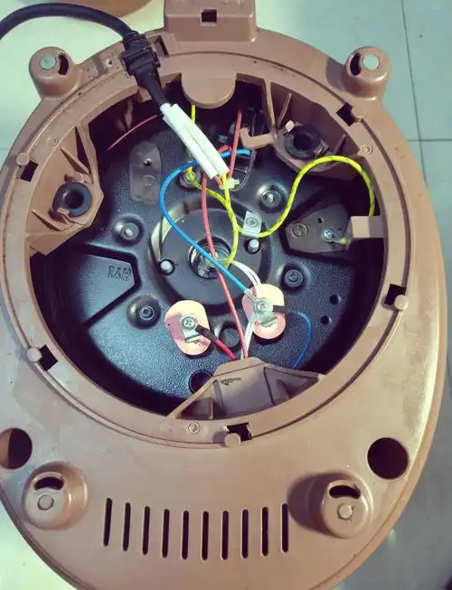 🔌电压力锅不通电?自己动手解决!