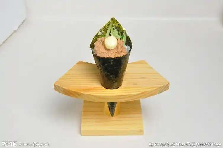 吞拿鱼沙拉手卷(8元/件)