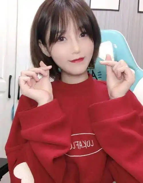 《落地成双》,自爆选男友标准,直播主不在游戏里面_戴萌_节目_腹肌