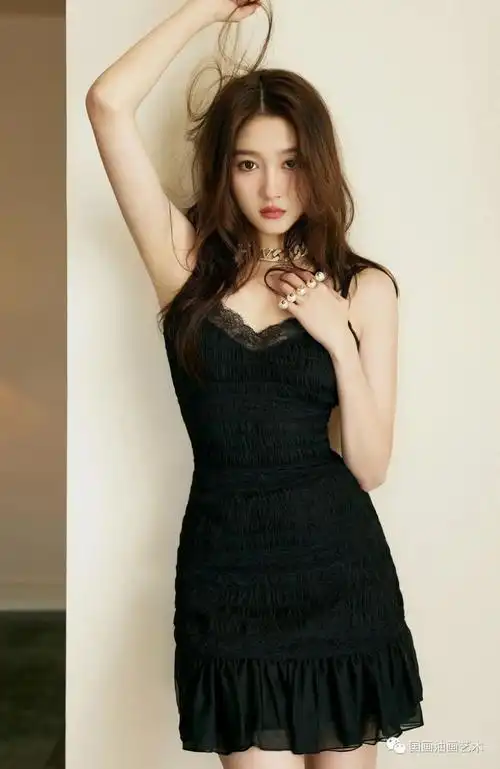 清纯美少女关晓彤的精美写真照