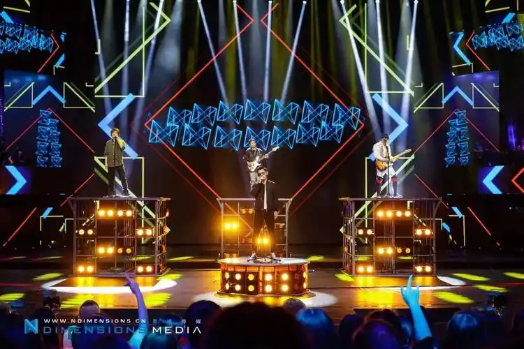 炫瞎眼!《跨界歌王》总决赛:视觉系舞台更加登峰造极