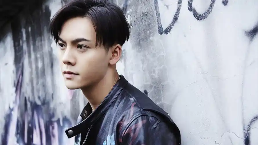 2020-06-16壁纸封面图明星 陈伟霆 明星风尚壁纸壁纸于2020-06-16上传