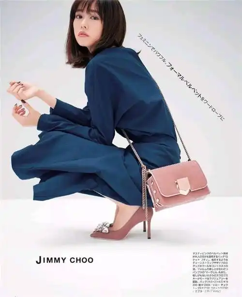 衣服颜色不会挑,建议选这3种显白又上镜,藏不住的优雅气质