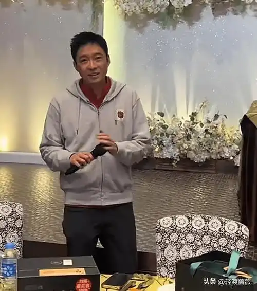 霍启山:香港钻石王老五40岁仍单身,到底哪个女孩会如此幸运?