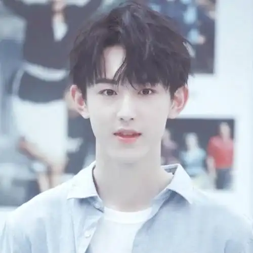 郭俊辰头像,男爱豆头像,郭俊辰,苏依涵郭俊辰