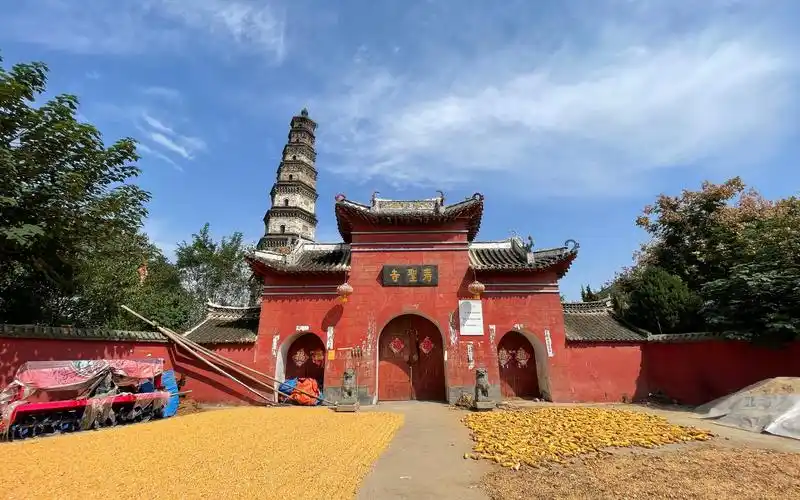 实拍河南商水寿圣寺塔,身材高挑,九级楼阁式砖塔高达40多米
