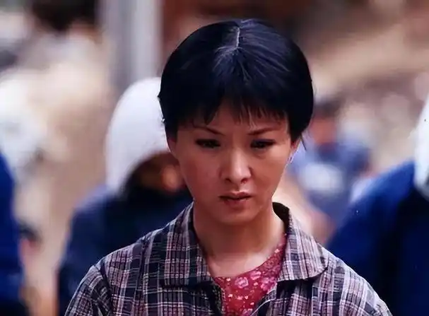 回顾谢兰:嫁给师小红丁克11年愁坏婆婆,39岁意外怀孕全家乐开怀