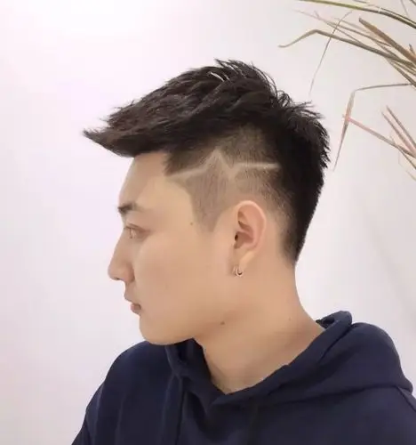 12款男生雕刻发型,让你帅得与众不同