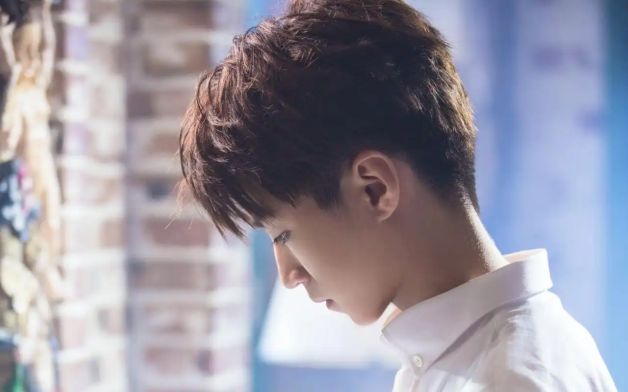 tfboys王俊凯活动照帅气图片桌面壁纸高清大图预览1920x1200_大陆明星