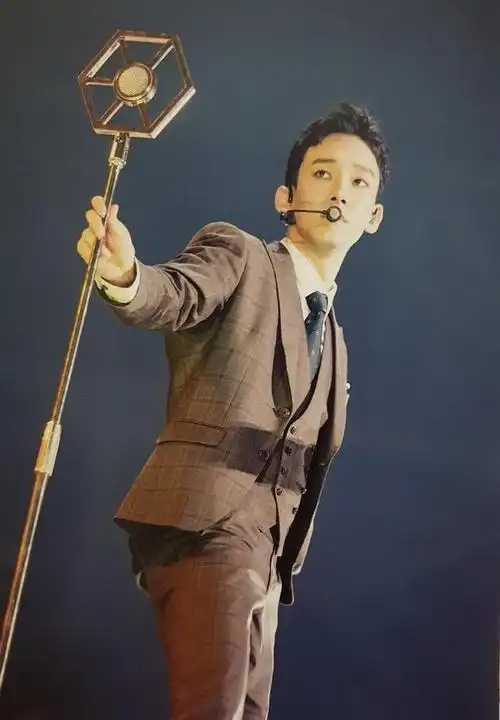 金钟大没有打歌现场solo撞上cbx日本演唱会sm想累坏钟大吗