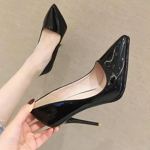 职业防水台高跟鞋女黑色漆皮2020新款百搭尖头浅口细跟超高跟单鞋