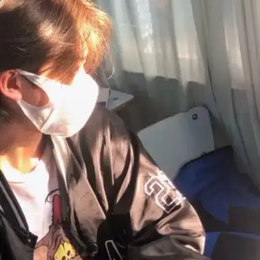 小众ins风头像个性帅男头像