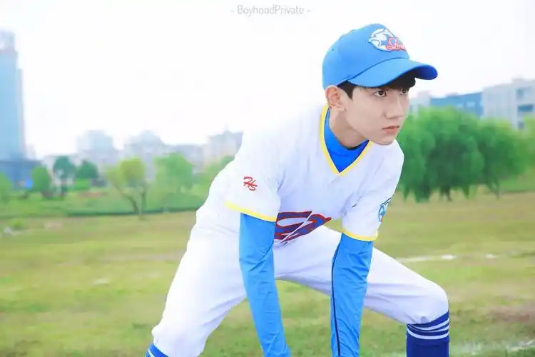 王源美职棒开球 王源凭什么作为首位艺人参与mlb开球与棒球如何结缘