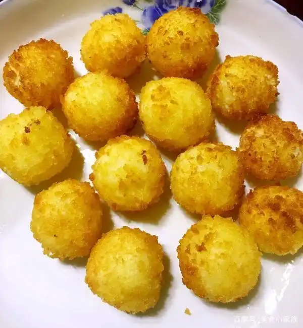 炸土豆丸子,又香又甜,个个金黄,简直是诱人!