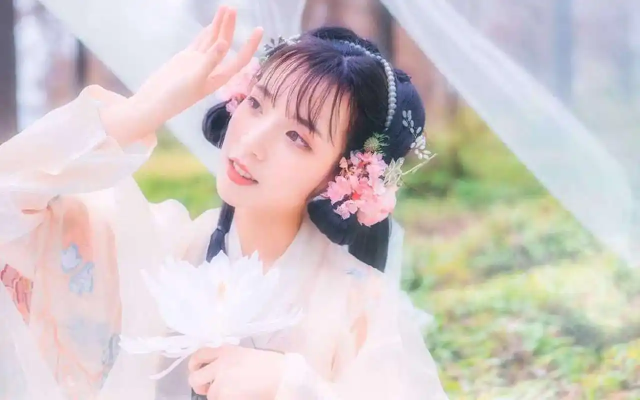 古风汉服美女仙气写真图片桌面壁纸