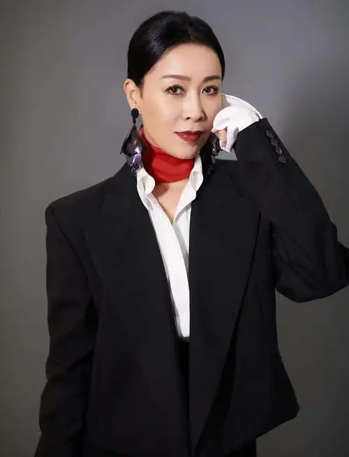 那英为爱生下一子分手带儿子嫁男闺蜜如今生活让人羡慕