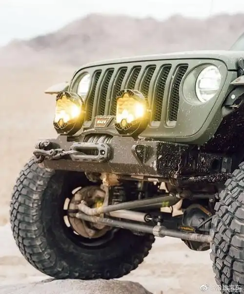 大脚兽,吉普牧马人!