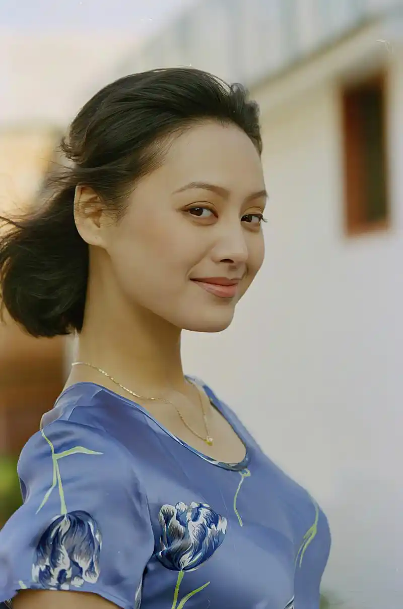 宁静 中国影视女演员歌手国家一级演员(一)