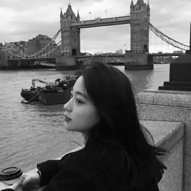 黑白高清御姐女头高冷黑白霸气头像