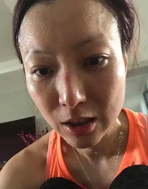 她是香港天后感情经历却是一波三折,经过22年长跑嫁初恋却膝下无子!