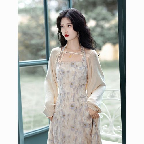 春装气质女神范新款甜美仙气超仙别致漂亮绝美法式温柔复古连衣裙