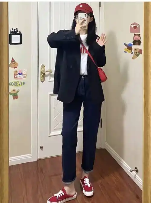 小西装怎么搭配好看