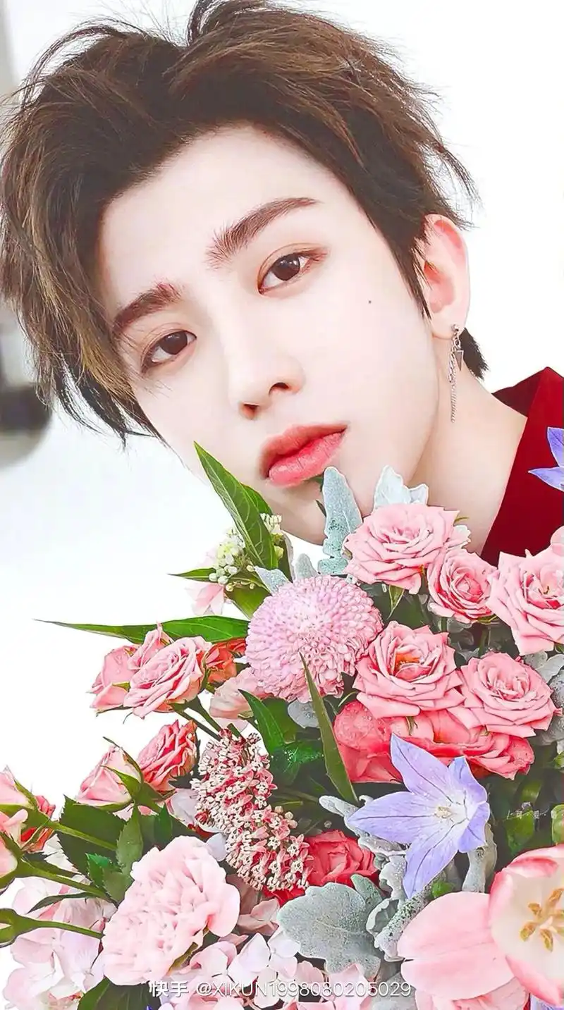 创作灵感 #蔡徐坤 高清壁纸 - 抖音