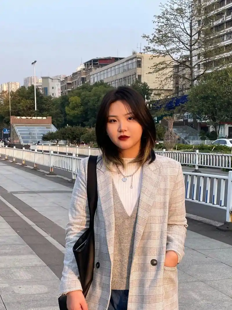 140斤胖mm|肉脸菱形短发发型推荐 由于托尼的不靠谱反而剪出好看的