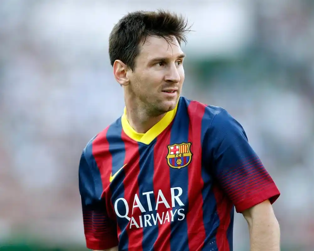 描述: 莱昂内尔·梅西-2016年足球明星高清壁纸 当前壁纸尺寸: 1280 x