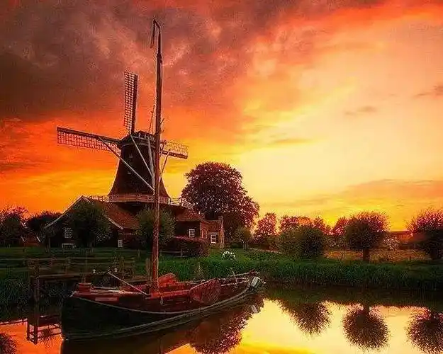 青山依旧在几度夕阳红美醉了