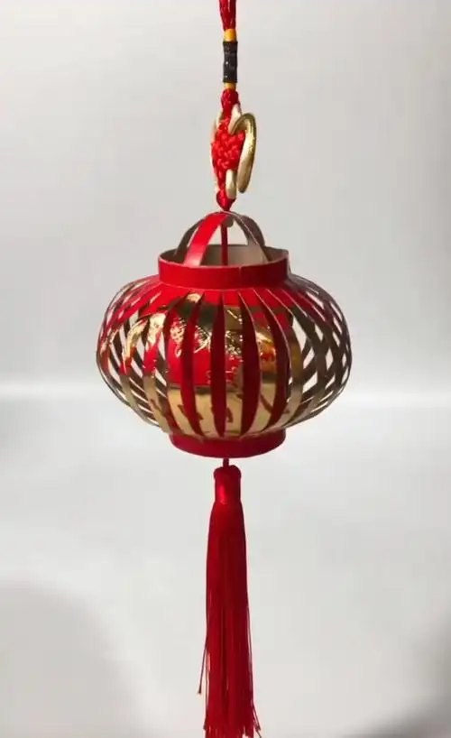 用剩的压岁钱红包别扔,手工达人教你做灯笼,孩子玩得很高兴